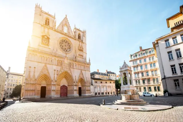 Exploring the Historic Charm of Lyon: A Guide to Must-See Landmarks