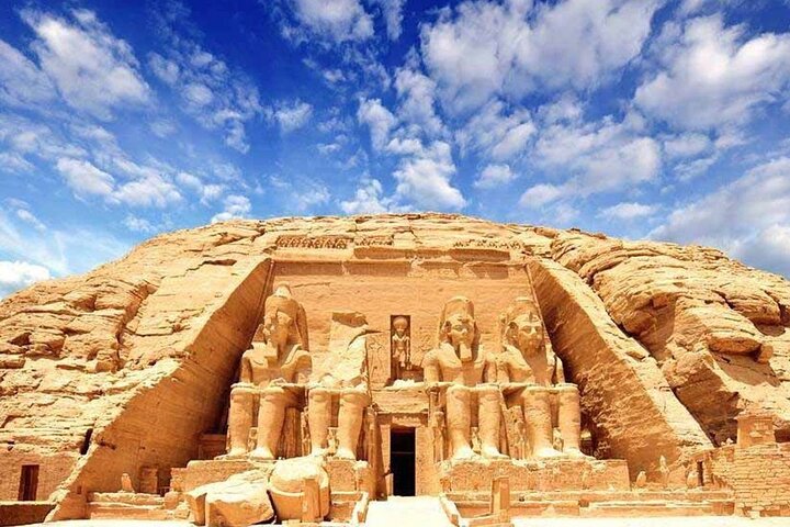 Uncovering Ancient Wonders: Exploring Archaeological Sites in Egypt