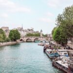 river seine and boats1135489909