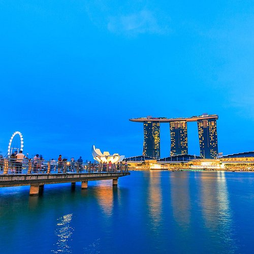 5 Must-See Attractions at Marina Bay Sands